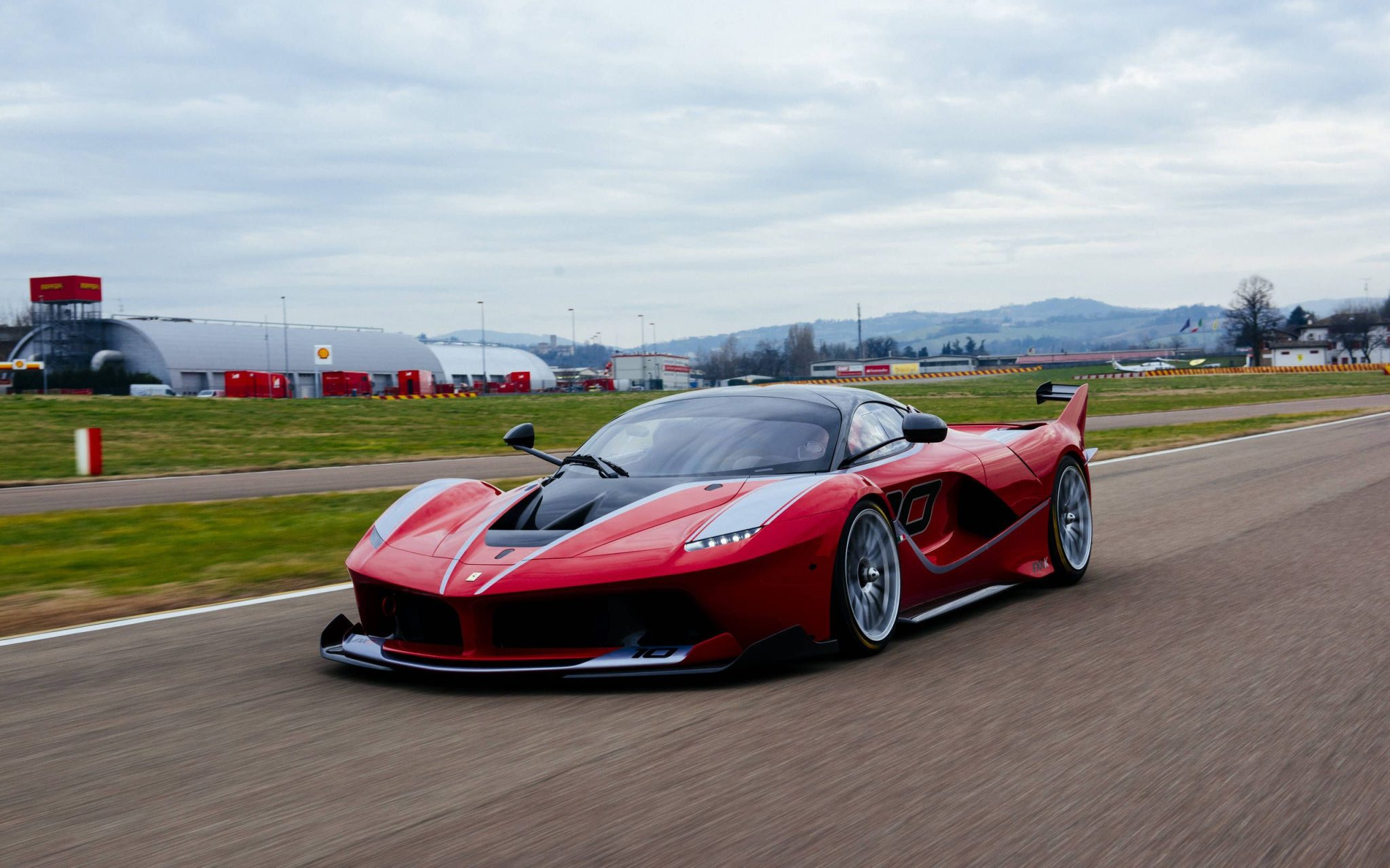 does-fiat-own-ferrari-experienceferrari