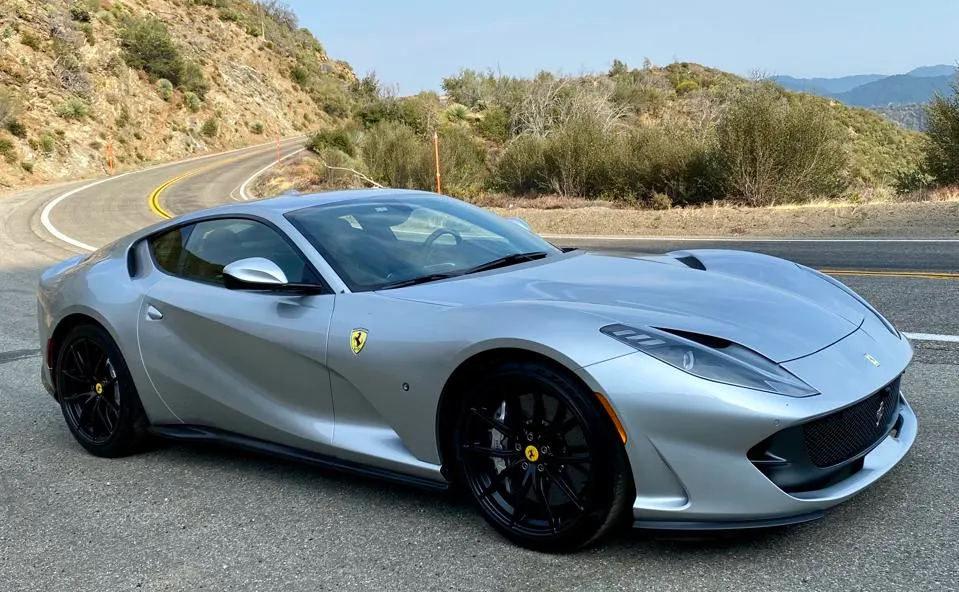 Ferrari 812 Superfast Engine, Specs And Price - ExperienceFerrari